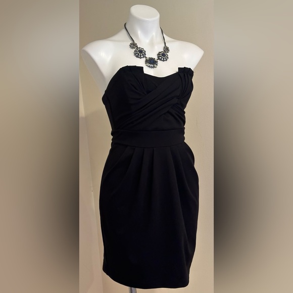 H&M Black sweet Heart Cross Over Pleated Mini Dress Sz 6  Zipper In Back - Picture 3 of 11